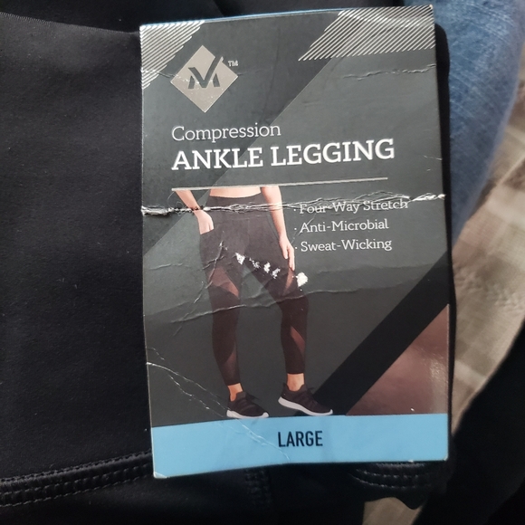 New Compression Ankle Leggings Size Large - Picture 3 of 3